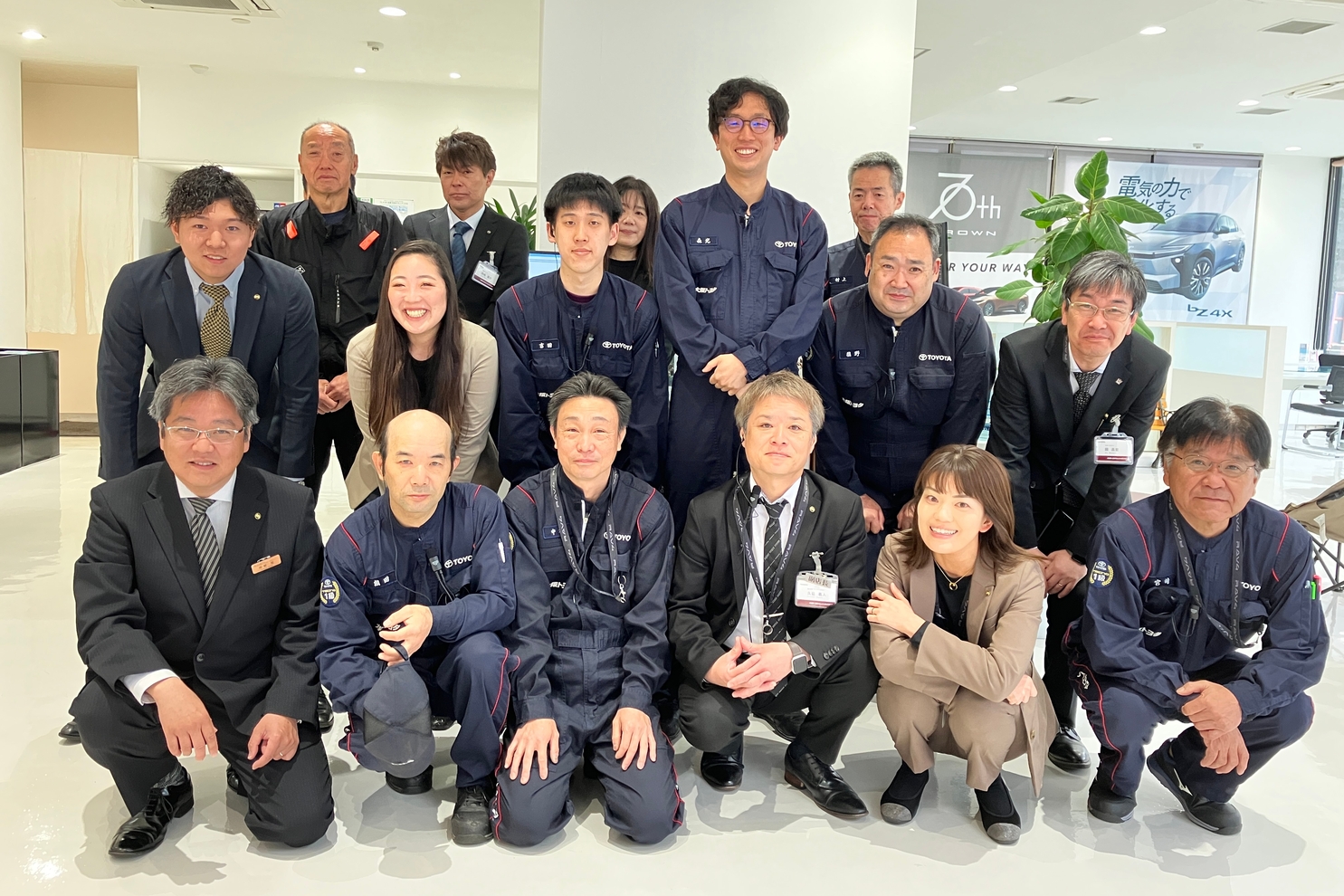 2026年4月野里店の全員写真