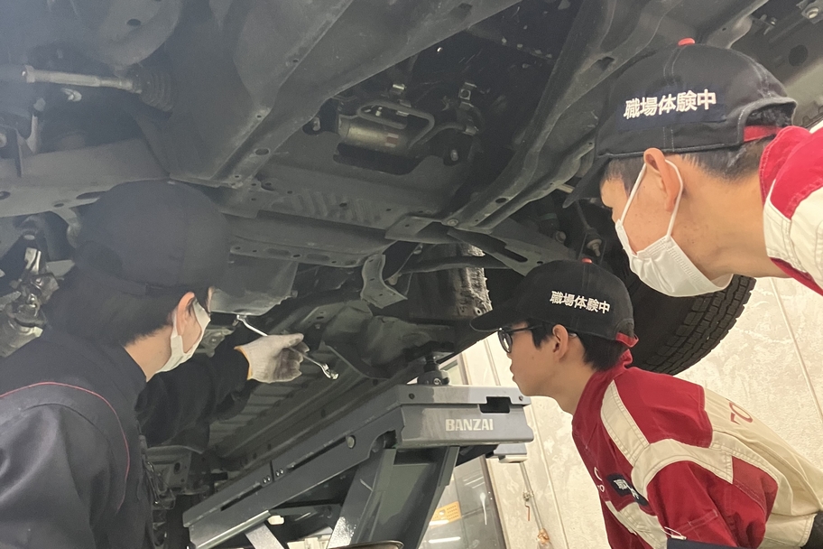 2025.02.26-07 松屋町店  高津中 オイル交換見学