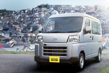 デラックス（CVT・2WD）